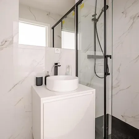 2-studio House Steps From Attractions Of Porto Vila Nova de Gaia