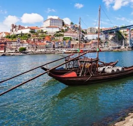 2-studio House Steps From Attractions Of Porto فيلا نوفا دي غايا