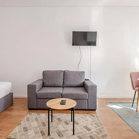 2-studio House Steps From Attractions Of Porto 펜션