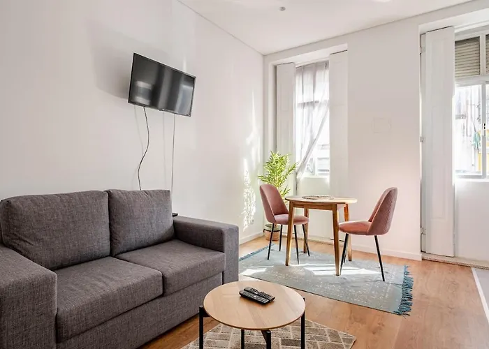 Tatil Evi 2-studio House Steps From Attractions Of Porto *